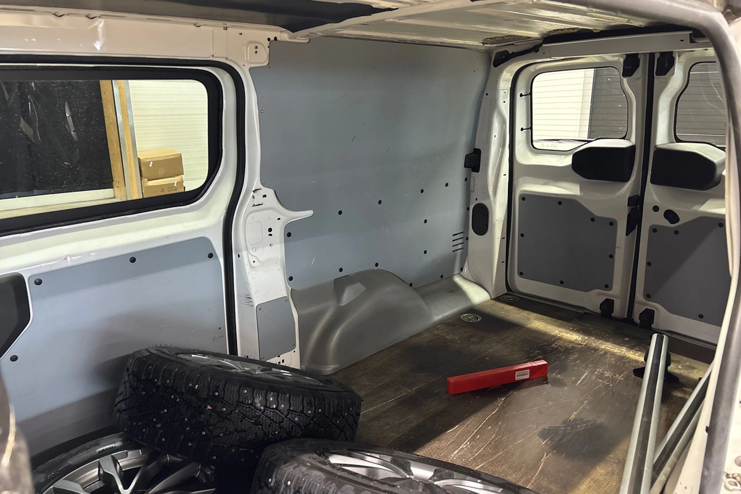 valkoinen Toyota Proace 2018 kuva 27.