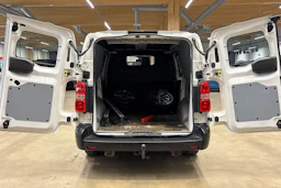 valkoinen Toyota Proace 2018 kuva 29.