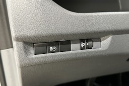 Valkoinen Toyota Proace 2018 kuva 16.