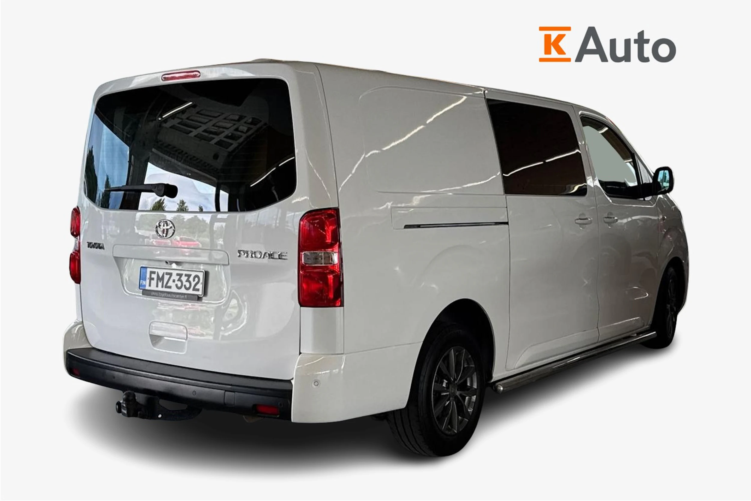 valkoinen Toyota Proace 2018 kuva 2.