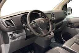 musta Toyota Proace 2018 kuva 7.