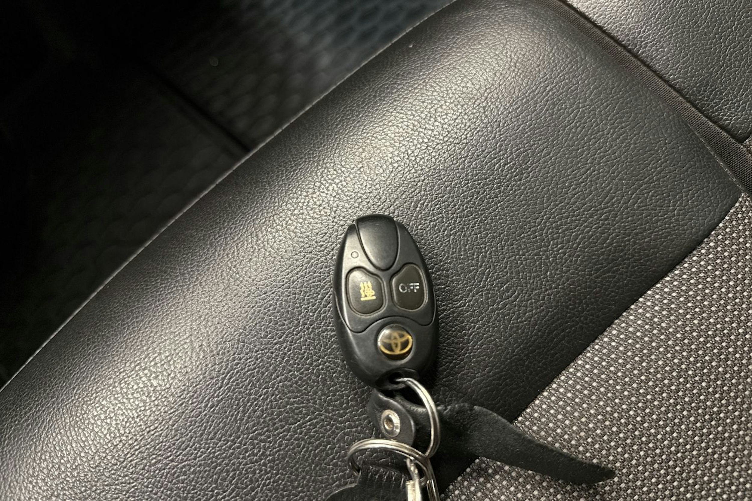 musta Toyota Proace 2018 kuva 25.