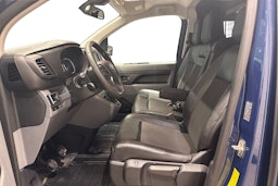 sininen Toyota Proace 2018 kuva 9.