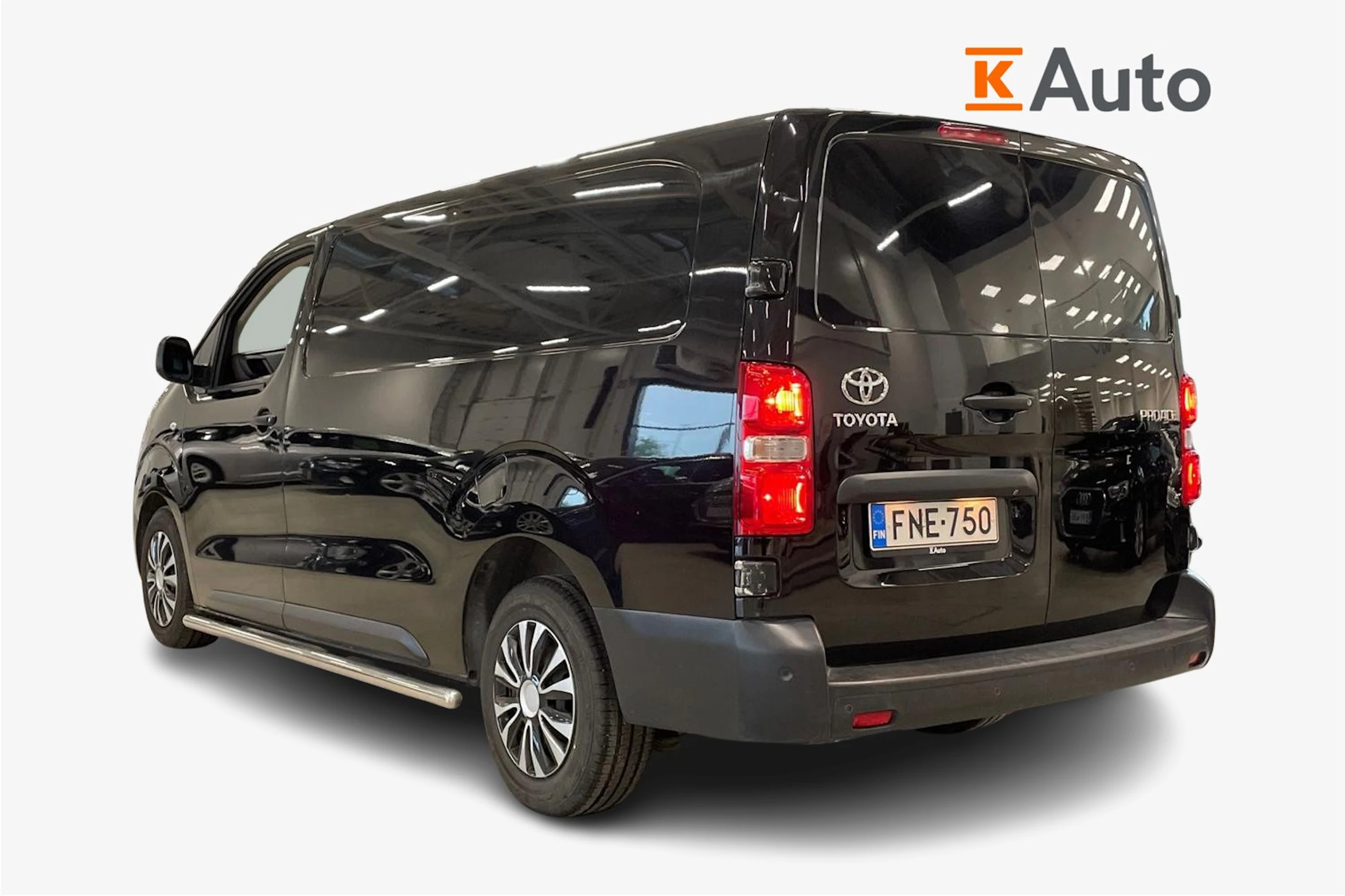 musta Toyota Proace 2018 kuva 3.