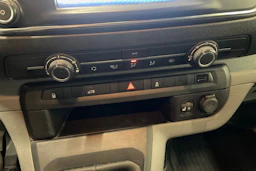 musta Toyota Proace 2018 kuva 25.