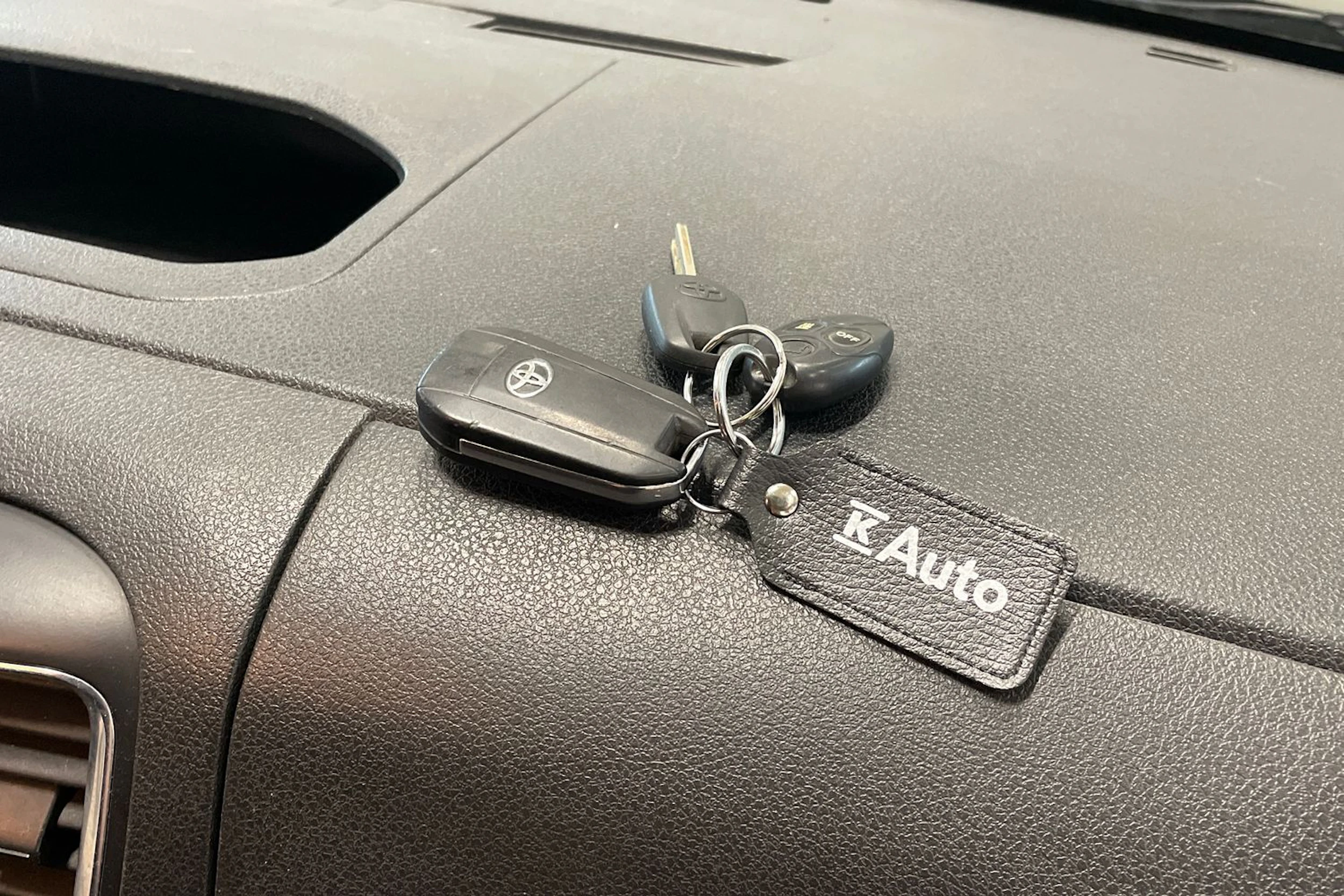 musta Toyota Proace 2018 kuva 30.