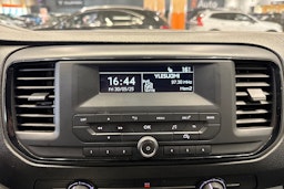 musta Toyota Proace 2018 kuva 16.