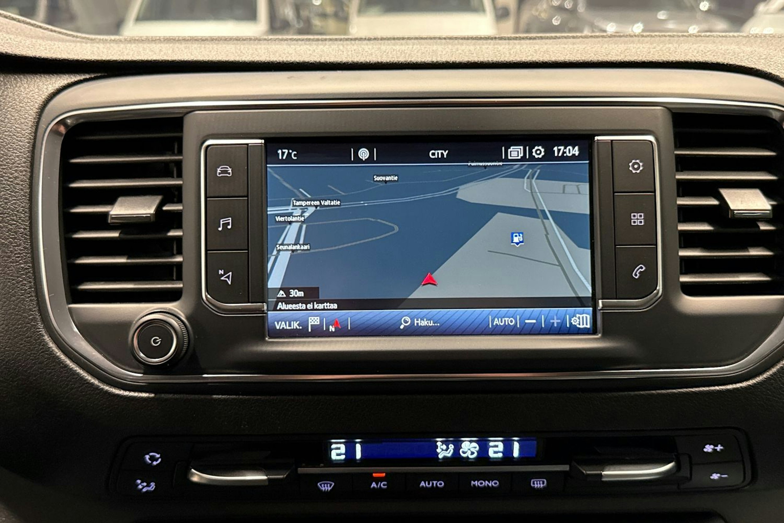 Valkoinen Toyota Proace 2018 kuva 24.