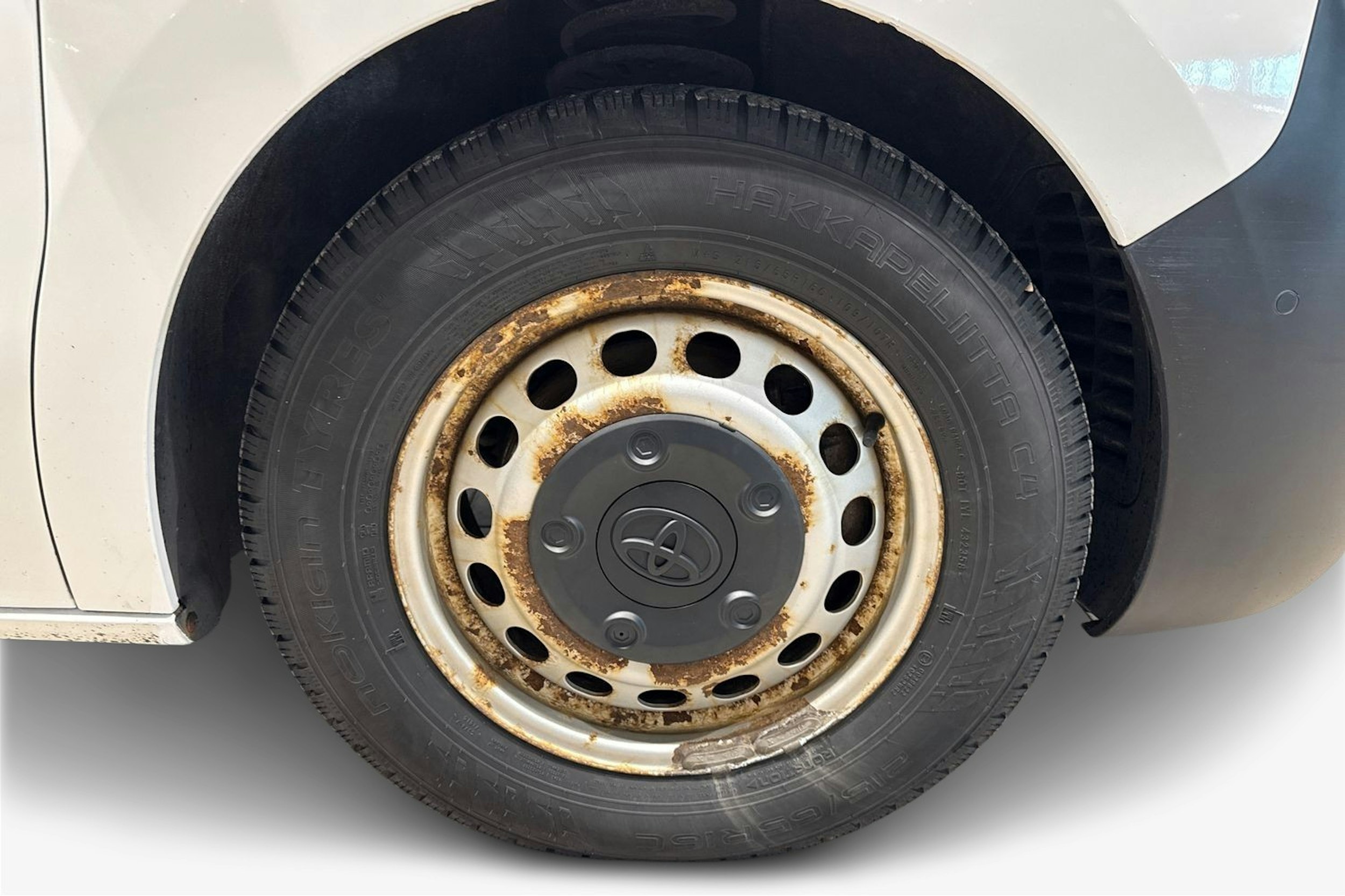 Valkoinen Toyota Proace 2018 kuva 9.