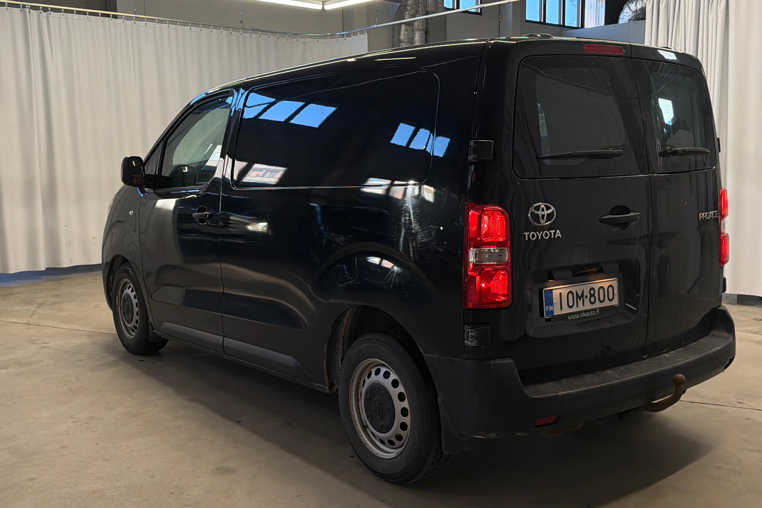 musta Toyota Proace 2018 kuva 3.