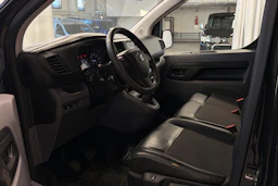 musta Toyota Proace 2018 kuva 5.
