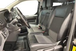 musta Toyota Proace 2018 kuva 11.