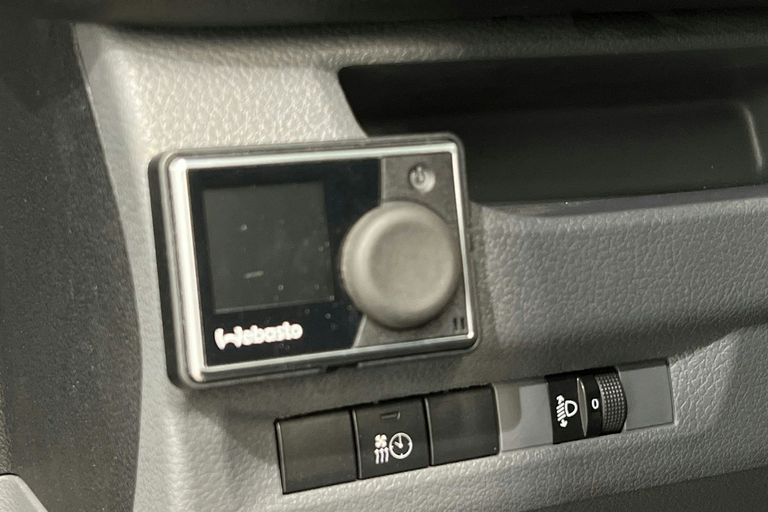 musta Toyota Proace 2018 kuva 20.