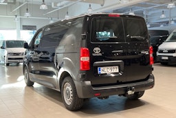 musta Toyota Proace 2018 kuva 22.