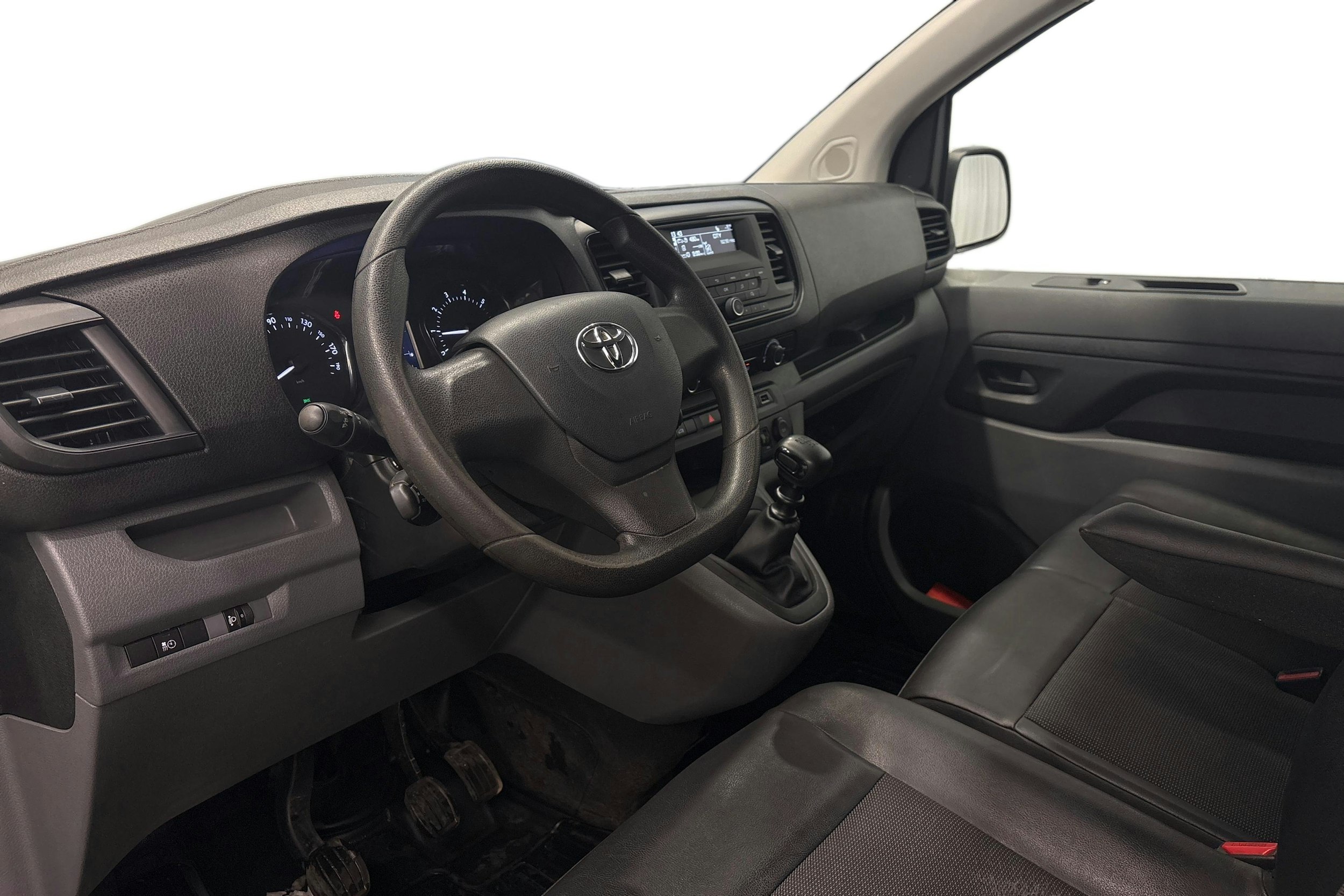 hopea Toyota Proace 2018 kuva 8.
