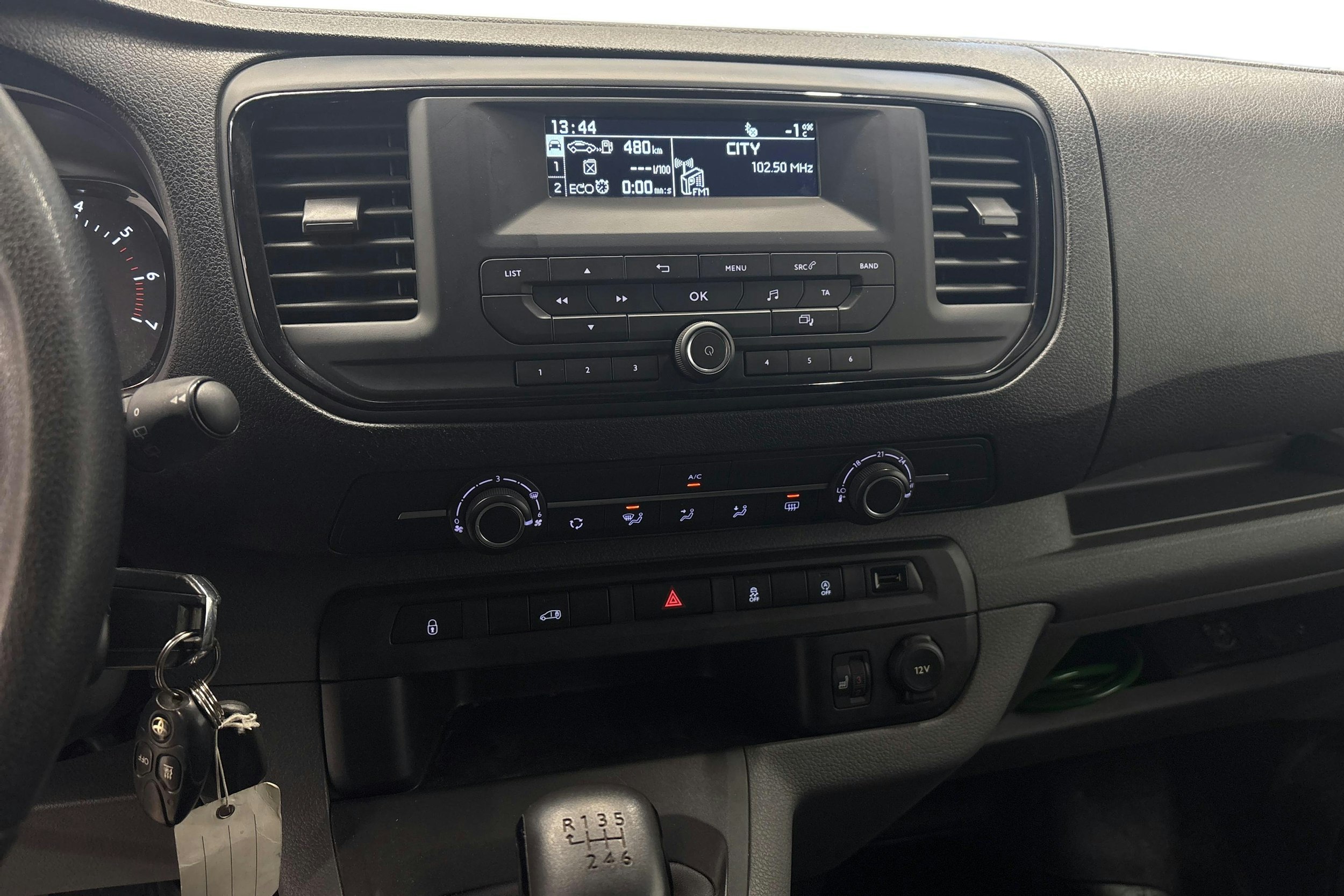 hopea Toyota Proace 2018 kuva 12.