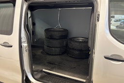 hopea Toyota Proace 2018 kuva 15.