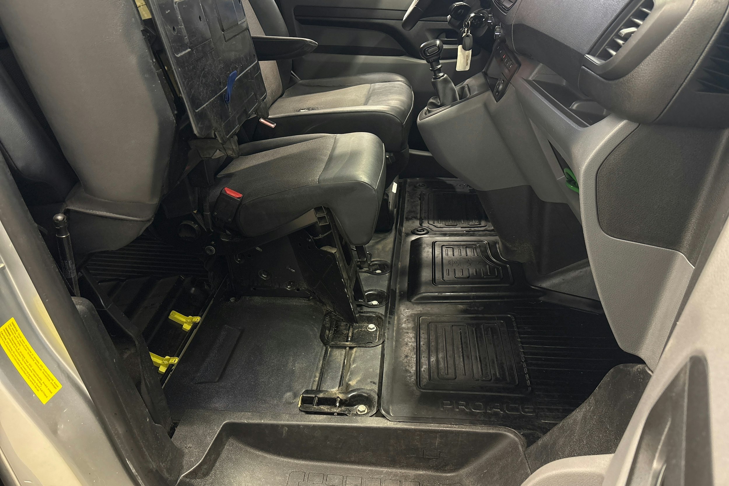 hopea Toyota Proace 2018 kuva 19.