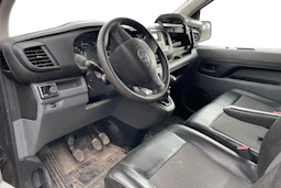 musta Toyota Proace 2018 kuva 3.