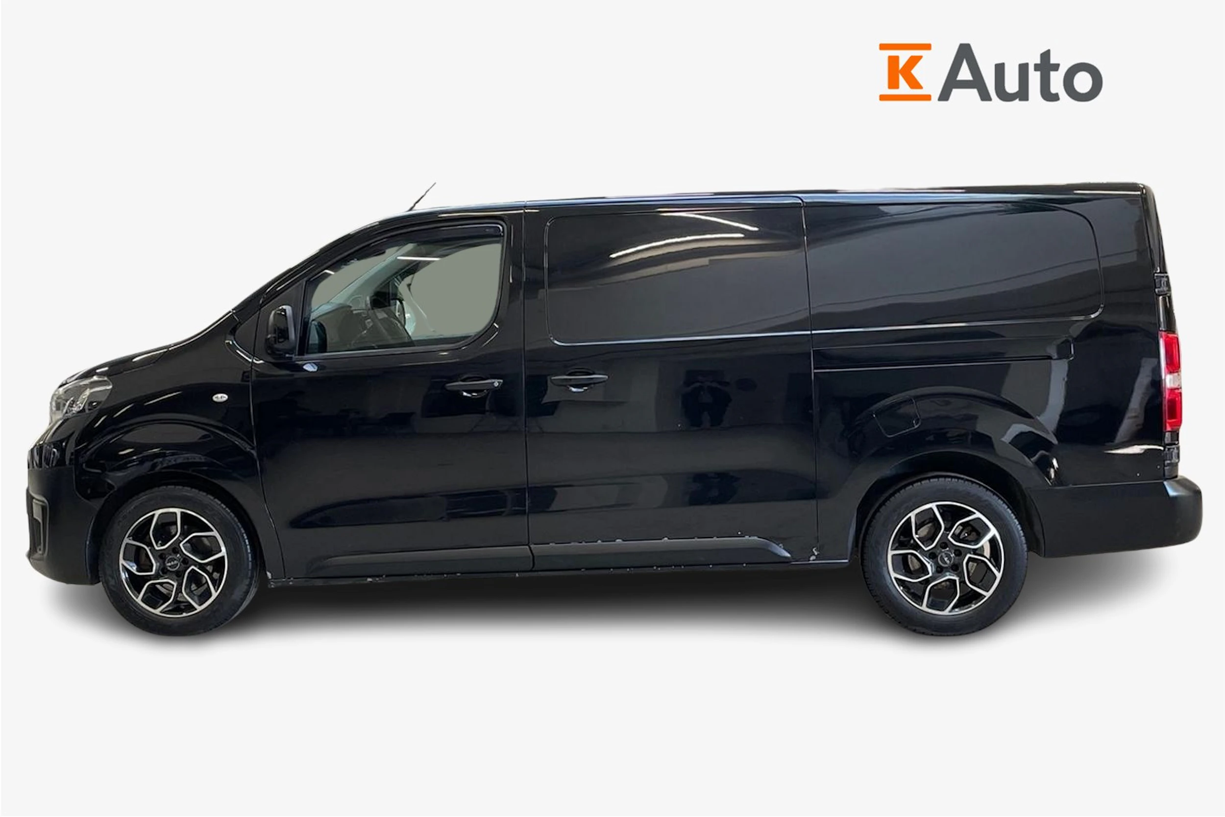 musta Toyota Proace 2018 kuva 7.