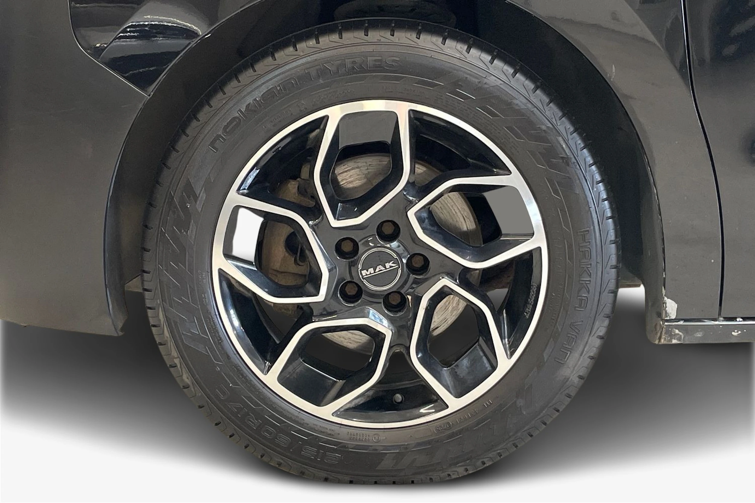 musta Toyota Proace 2018 kuva 12.