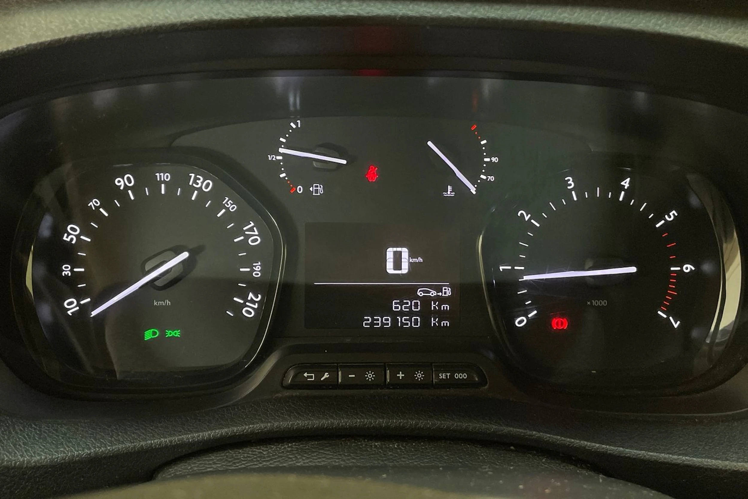 musta Toyota Proace 2018 kuva 19.