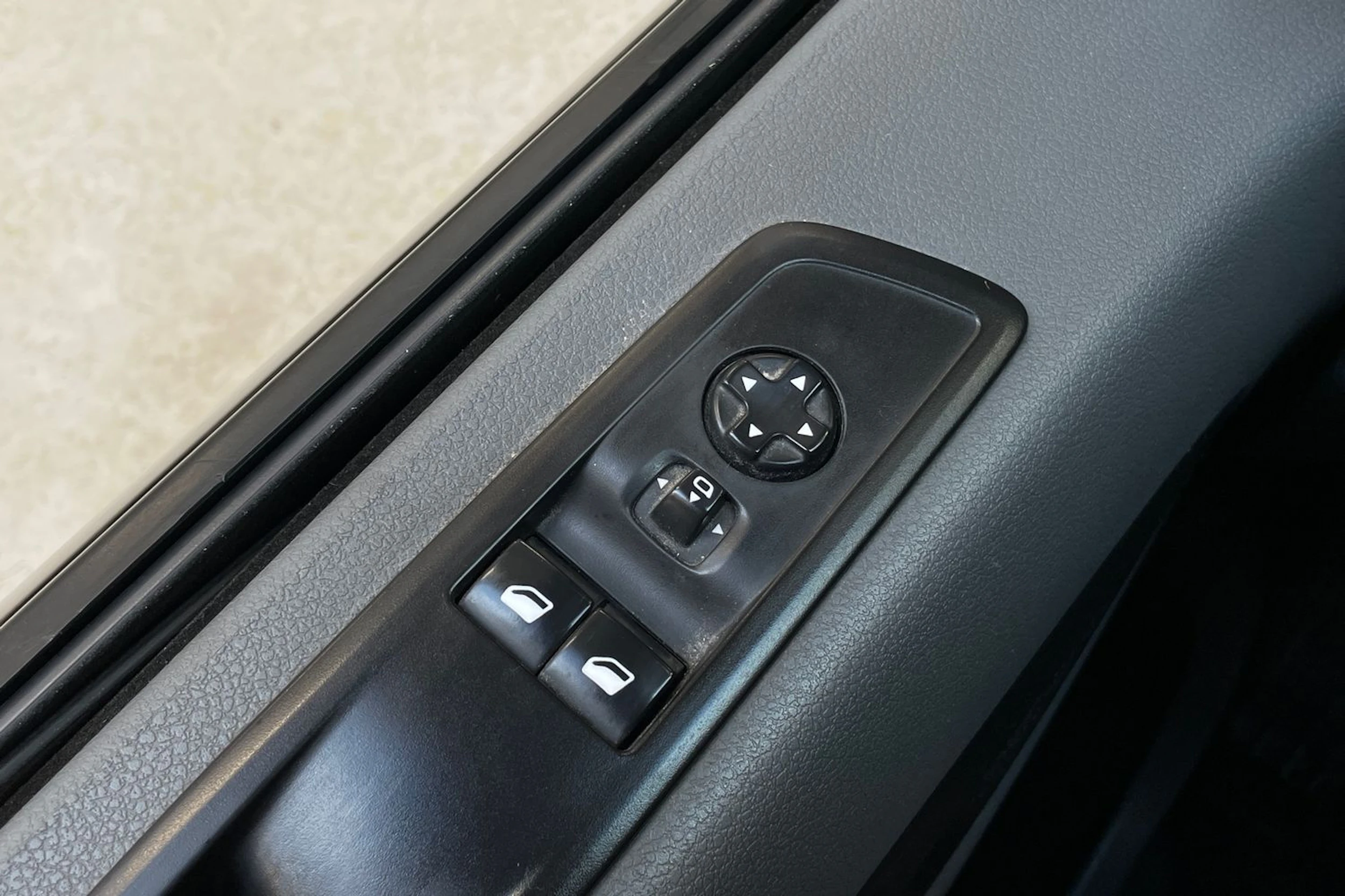 musta Toyota Proace 2018 kuva 24.