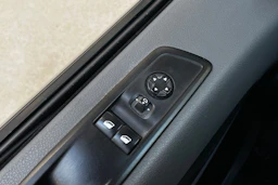 musta Toyota Proace 2018 kuva 24.