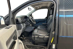 musta Toyota Proace 2018 kuva 8.