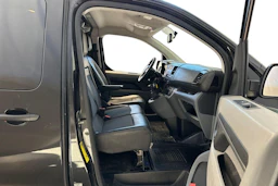 musta Toyota Proace 2018 kuva 9.