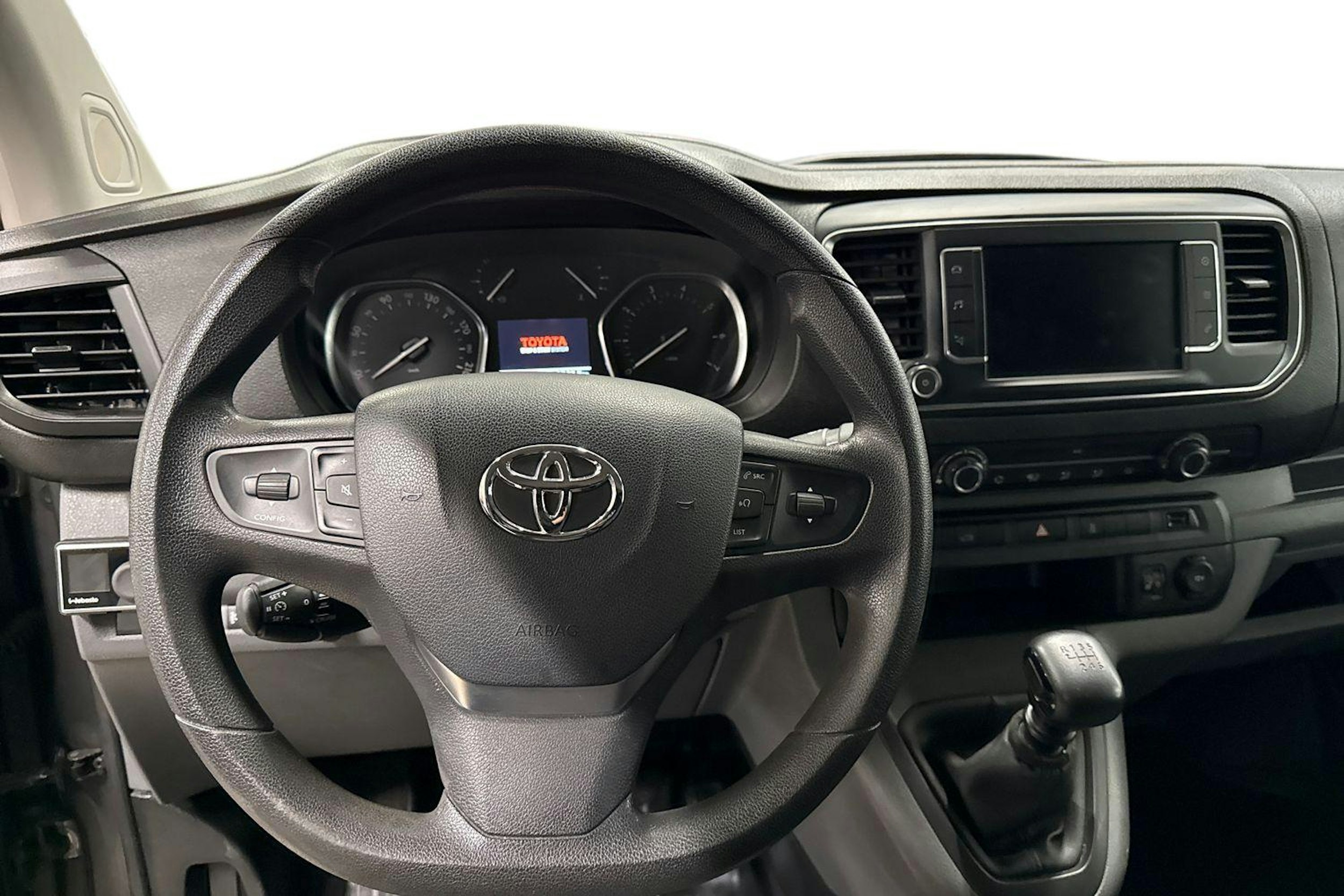 harmaa Toyota Proace 2018 kuva 7.