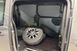 harmaa Toyota Proace 2018 kuva 10.