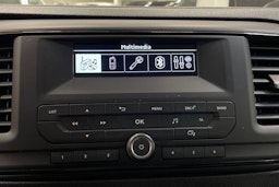 punainen Toyota Proace 2018 kuva 20.