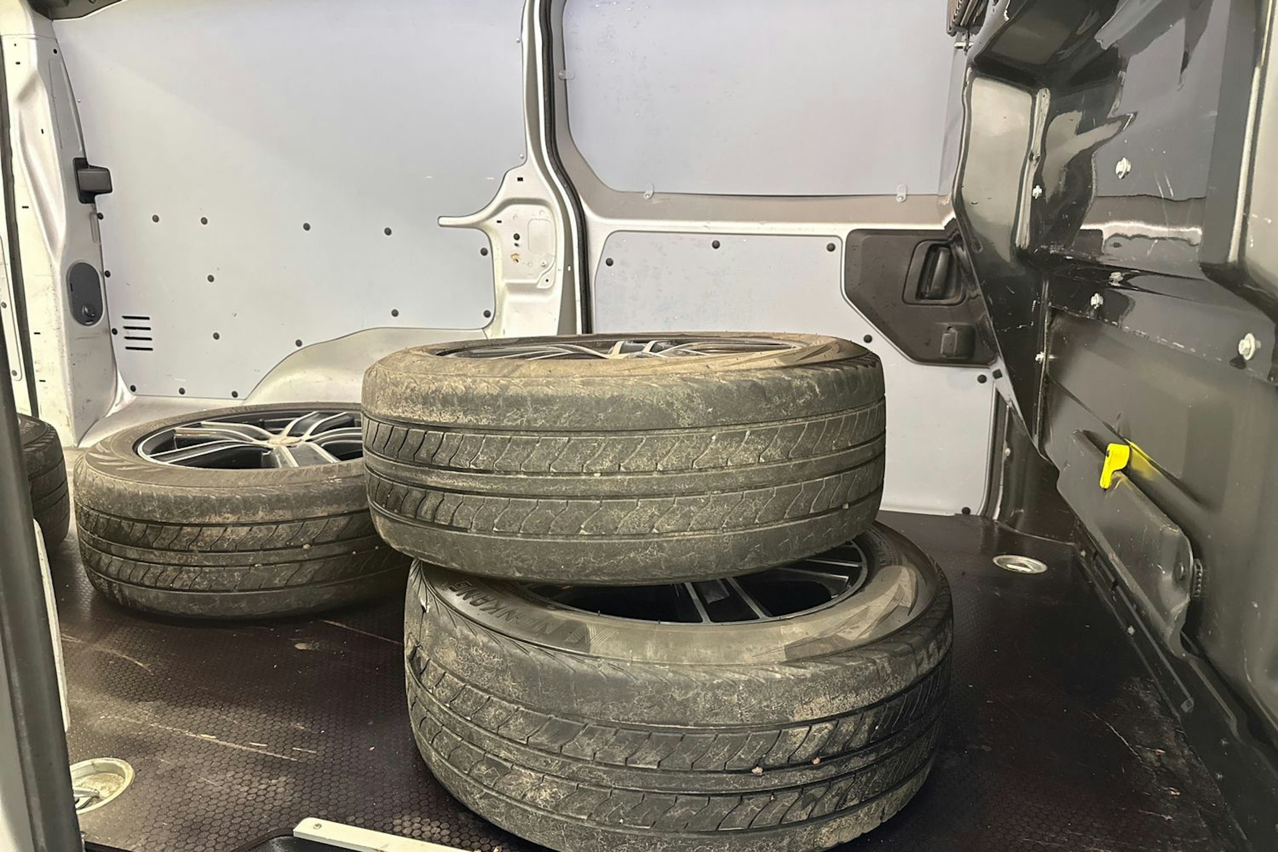 hopea Toyota Proace 2018 kuva 28.