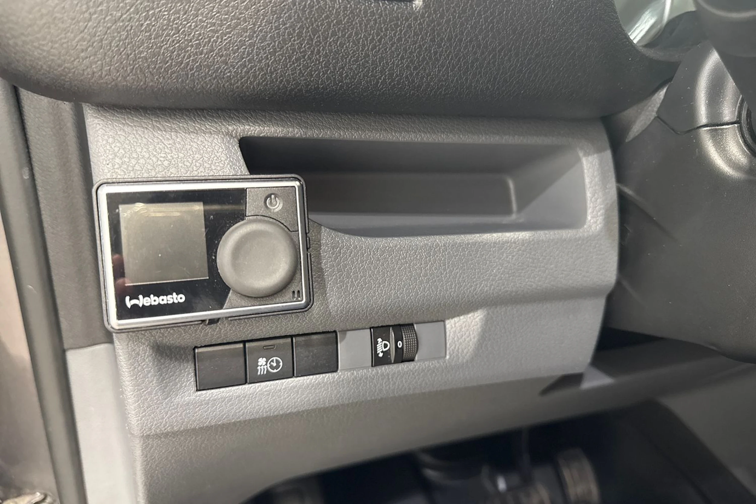 Harmaa Toyota Proace 2018 kuva 24.