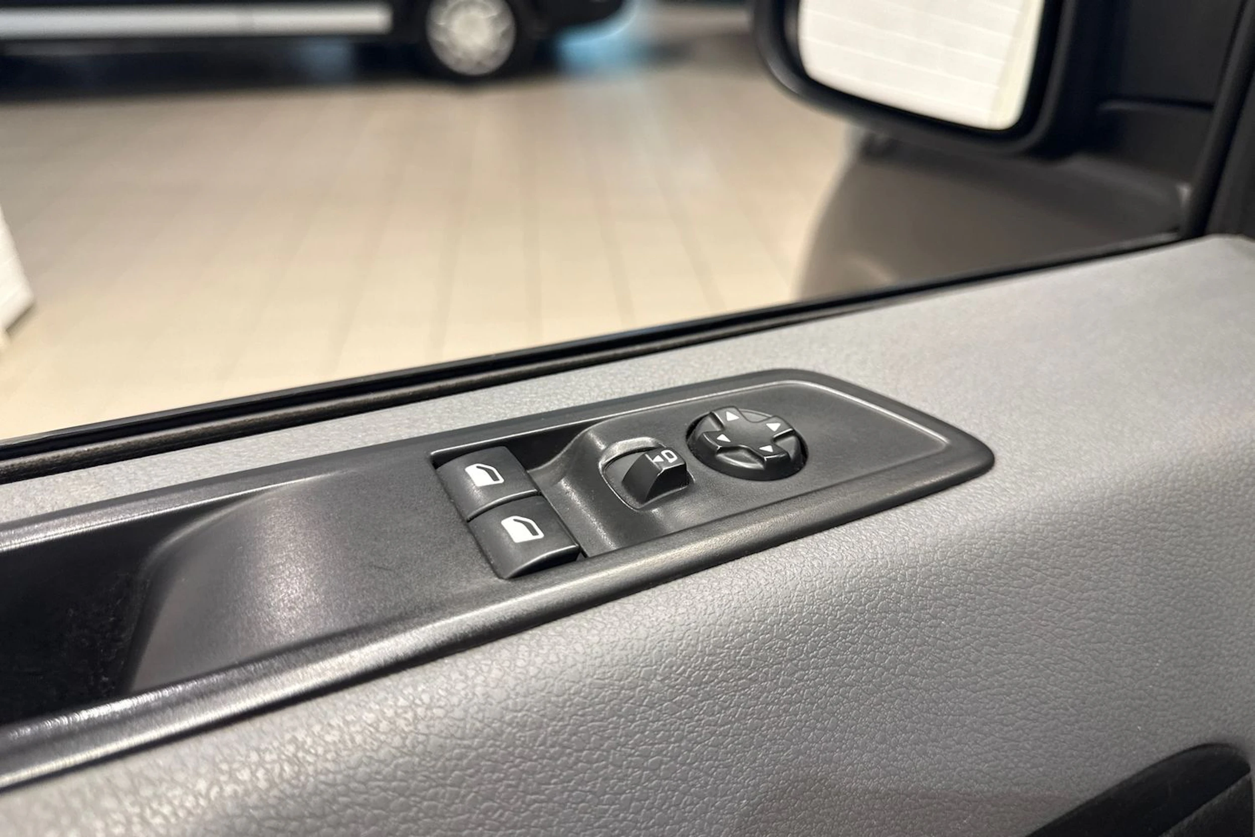 Harmaa Toyota Proace 2018 kuva 25.