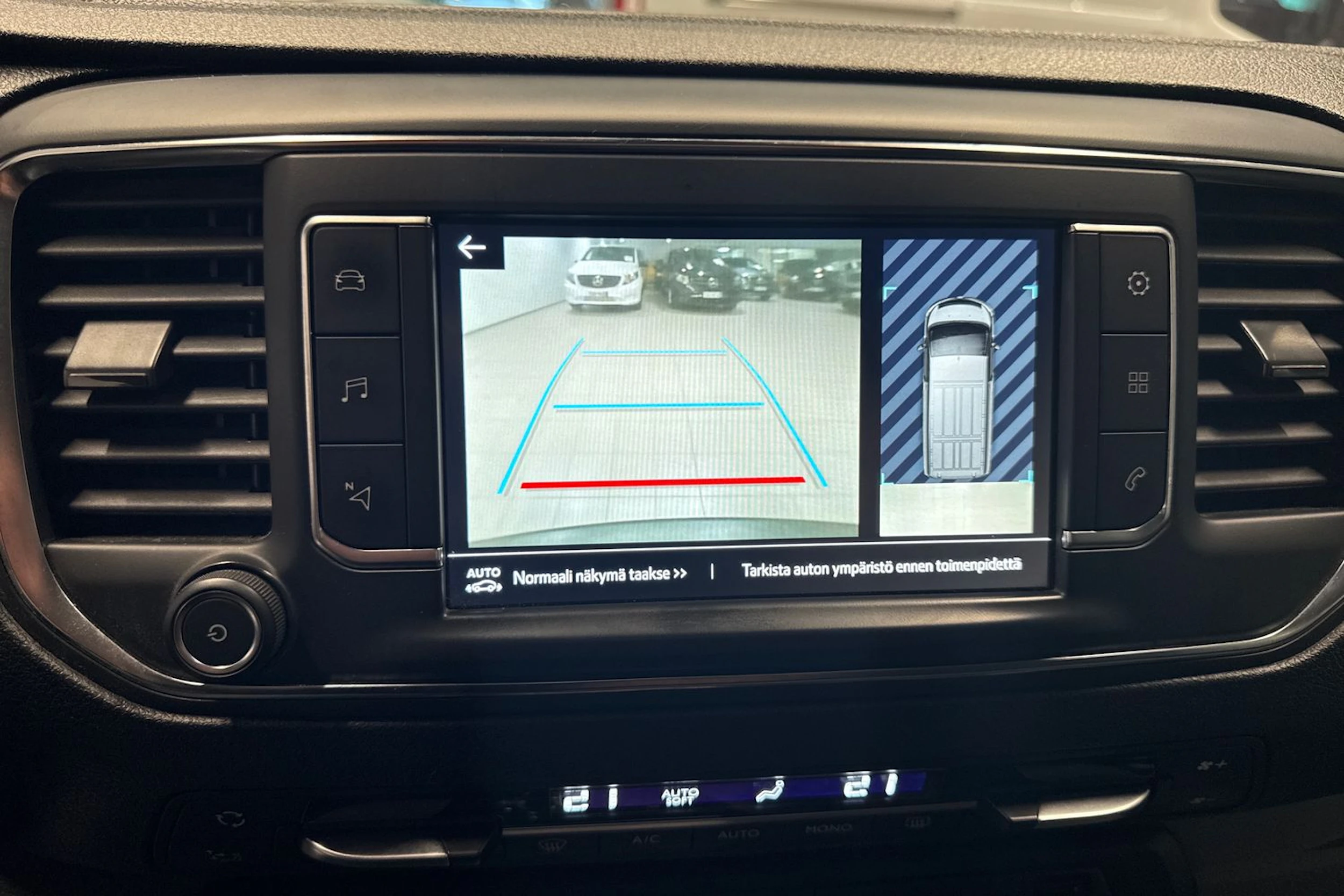 Harmaa Toyota Proace 2018 kuva 27.