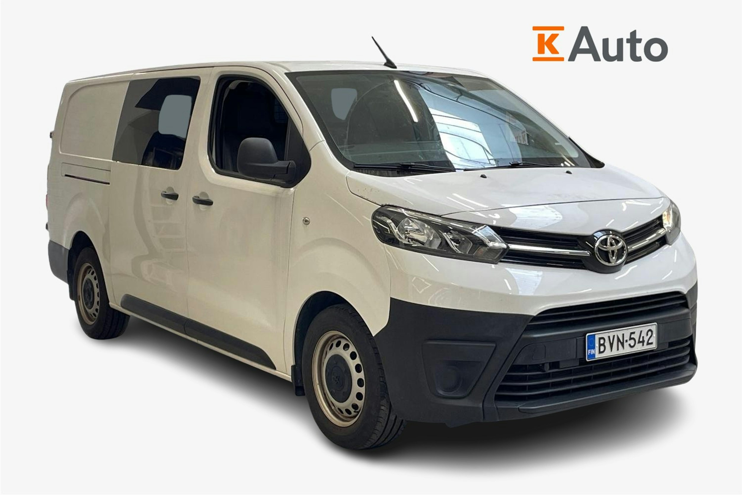 valkoinen Toyota Proace 2019 kuva 1.