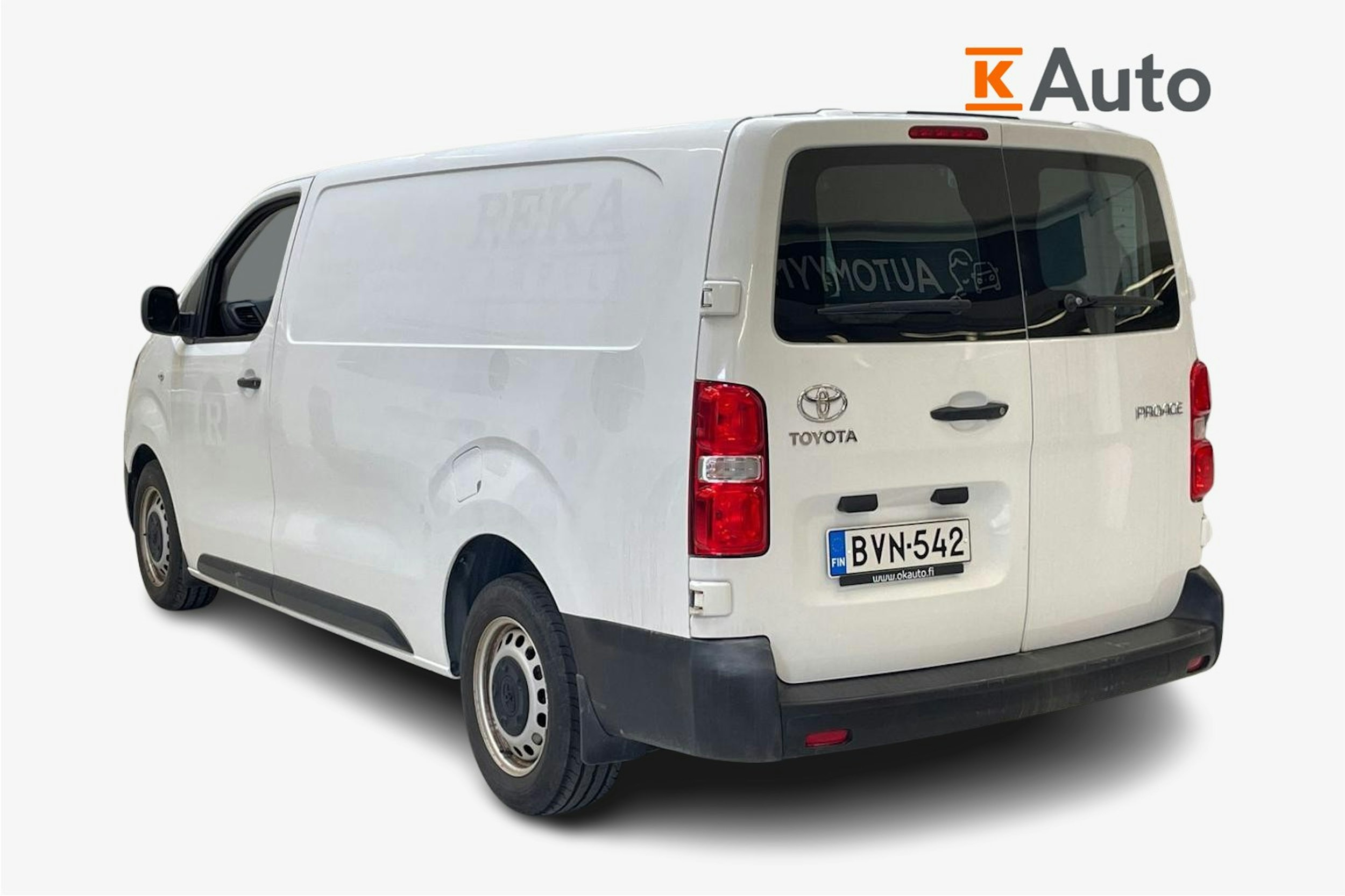 valkoinen Toyota Proace 2019 kuva 2.