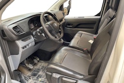 valkoinen Toyota Proace 2019 kuva 3.