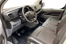valkoinen Toyota Proace 2019 kuva 6.