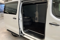 valkoinen Toyota Proace 2019 kuva 10.