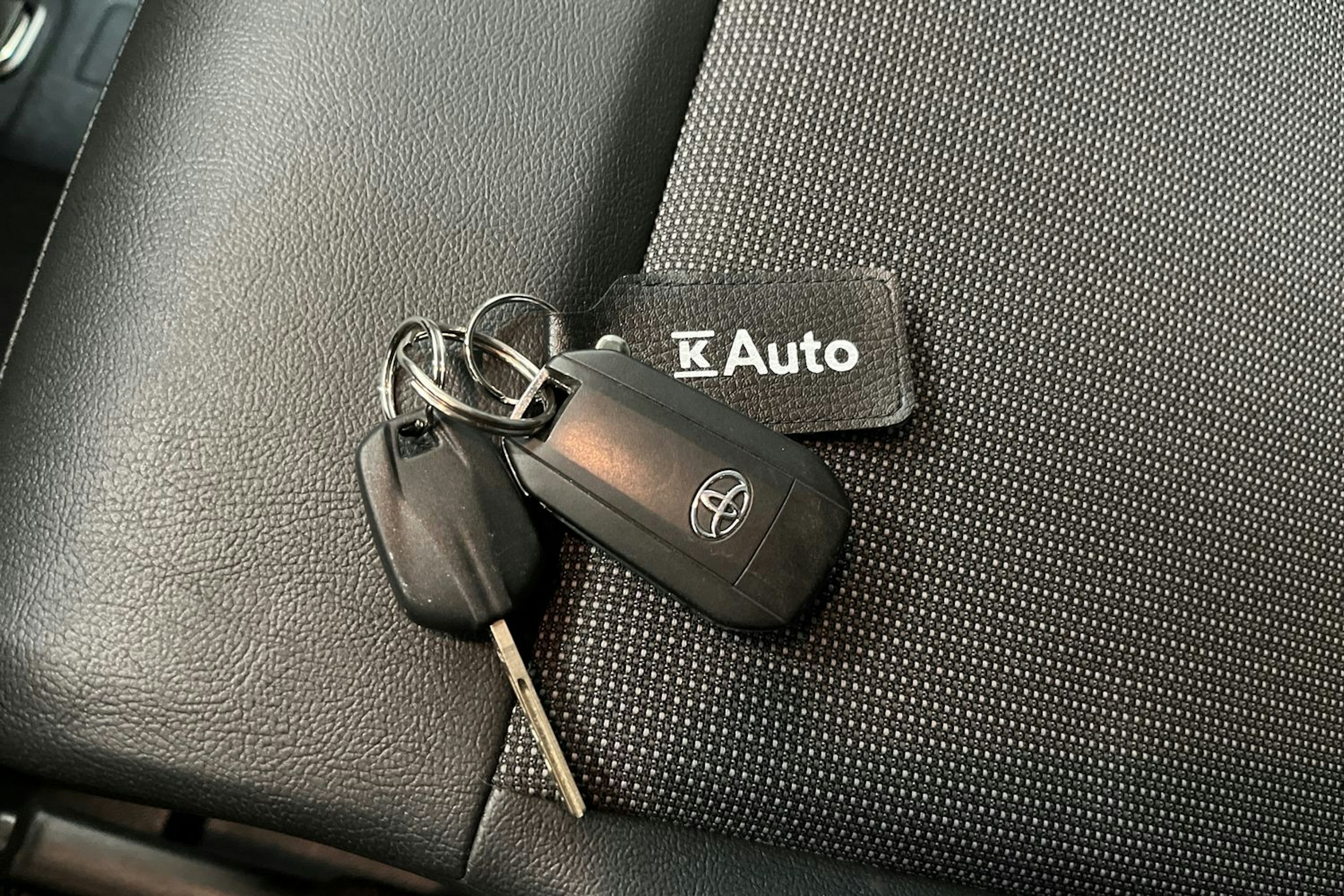 valkoinen Toyota Proace 2019 kuva 17.