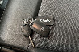 valkoinen Toyota Proace 2019 kuva 17.