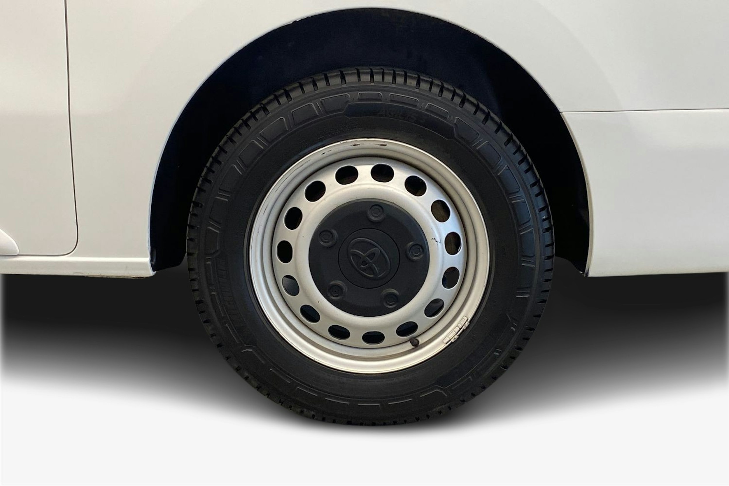 valkoinen Toyota Proace 2019 kuva 11.
