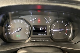 valkoinen Toyota Proace 2019 kuva 13.