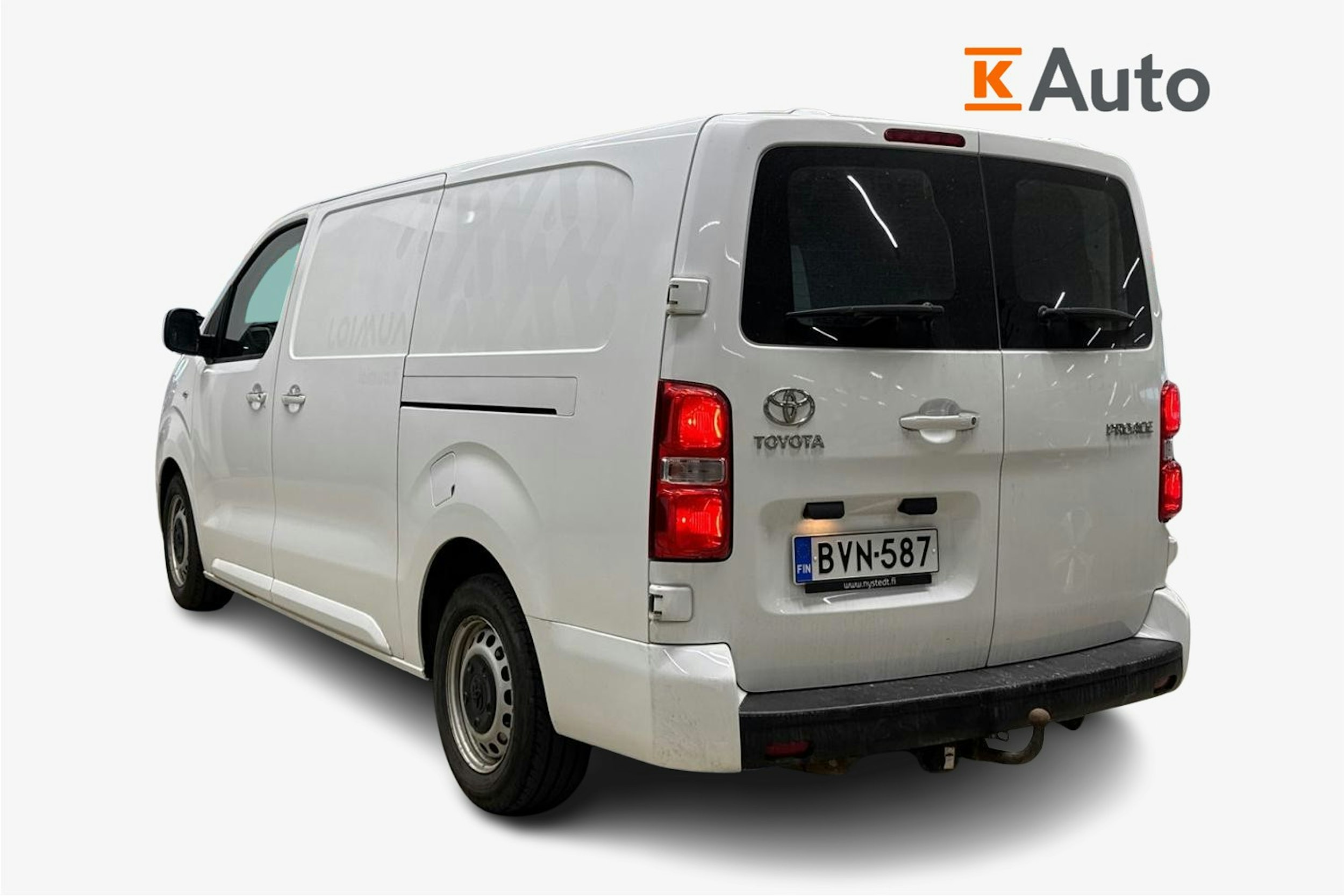 valkoinen Toyota Proace 2019 kuva 2.