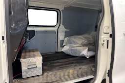 valkoinen Toyota Proace 2019 kuva 8.