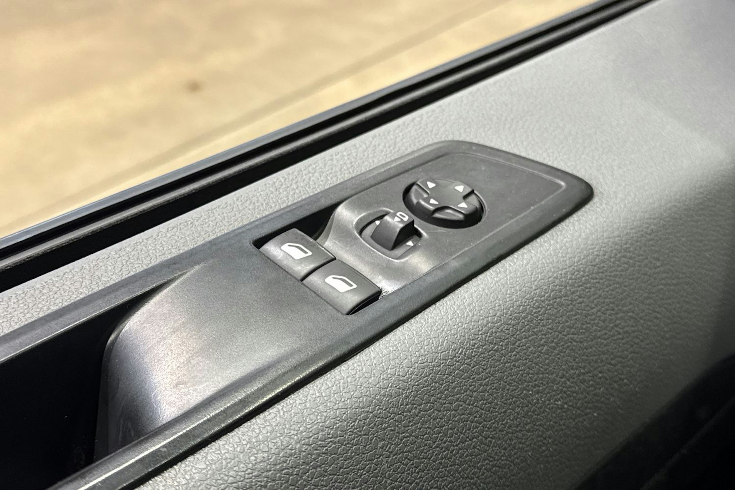 valkoinen Toyota Proace 2019 kuva 11.