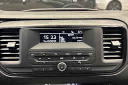 valkoinen Toyota Proace 2019 kuva 15.
